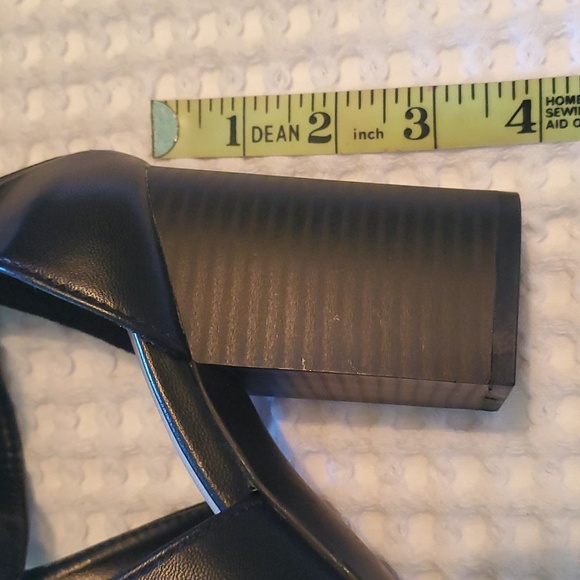 NIB Open Toe Booties - Picture 6 of 12
